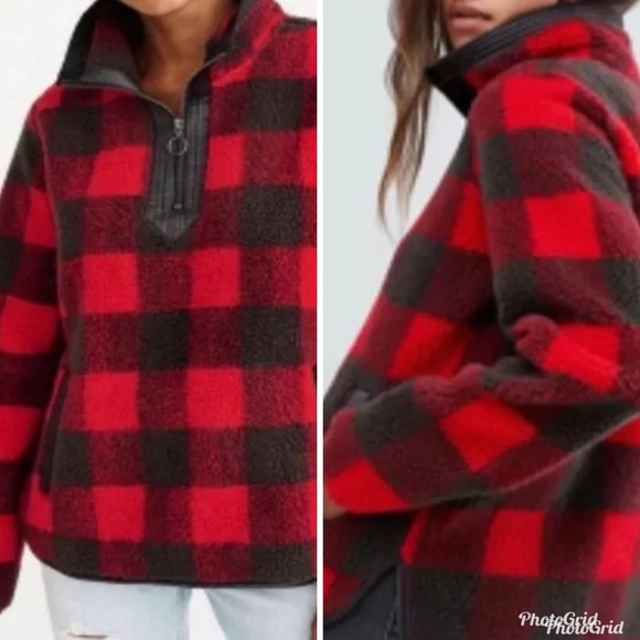 Abercrombie & Fitch Tops - Abercrombie & Fitch buffallo plaid fleece red black size medium
